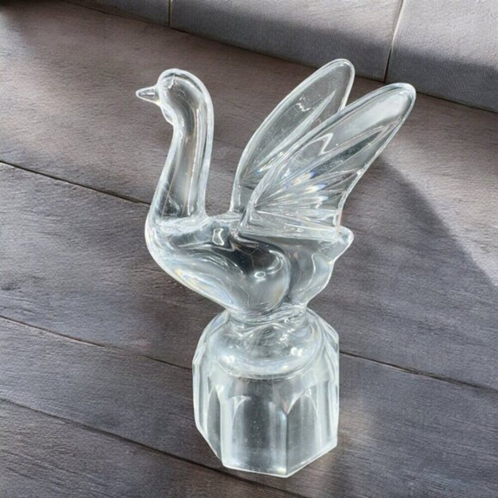 Vintage Clear Flying Glass Crystal Bird Figurine Glassware‎ Decor Figure VTG